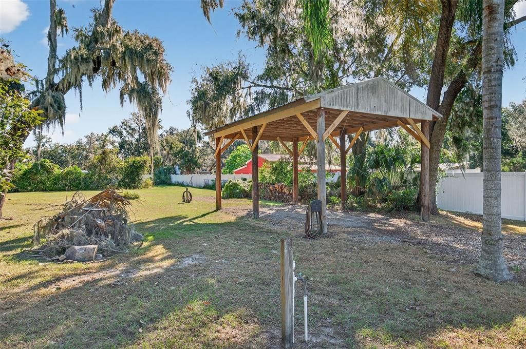 Под контрактом: $549,900 (3 спален, 2 ванн, 1924 Квадратных фут)