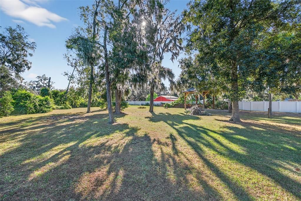 Под контрактом: $549,900 (3 спален, 2 ванн, 1924 Квадратных фут)