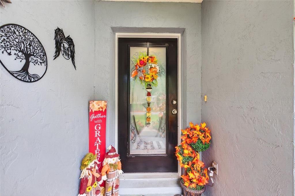 合同活跃: $399,000 (4 贝兹, 2 浴室, 2193 平方英尺)