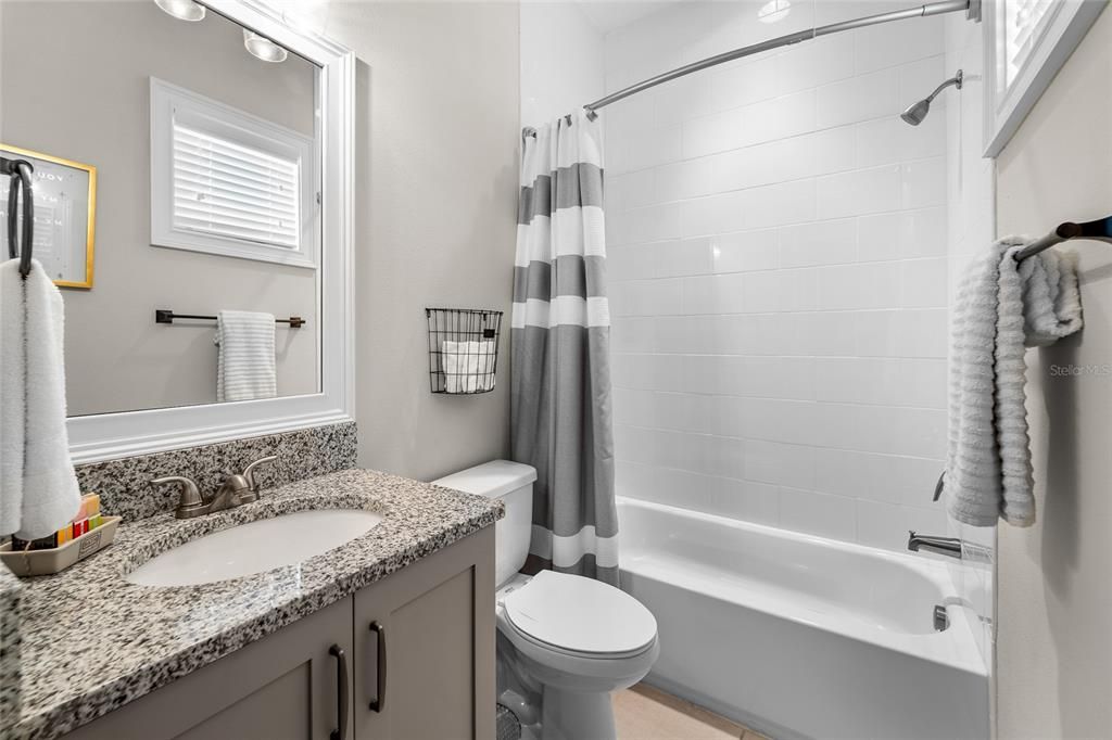 Под контрактом: $1,499,000 (4 спален, 3 ванн, 3188 Квадратных фут)