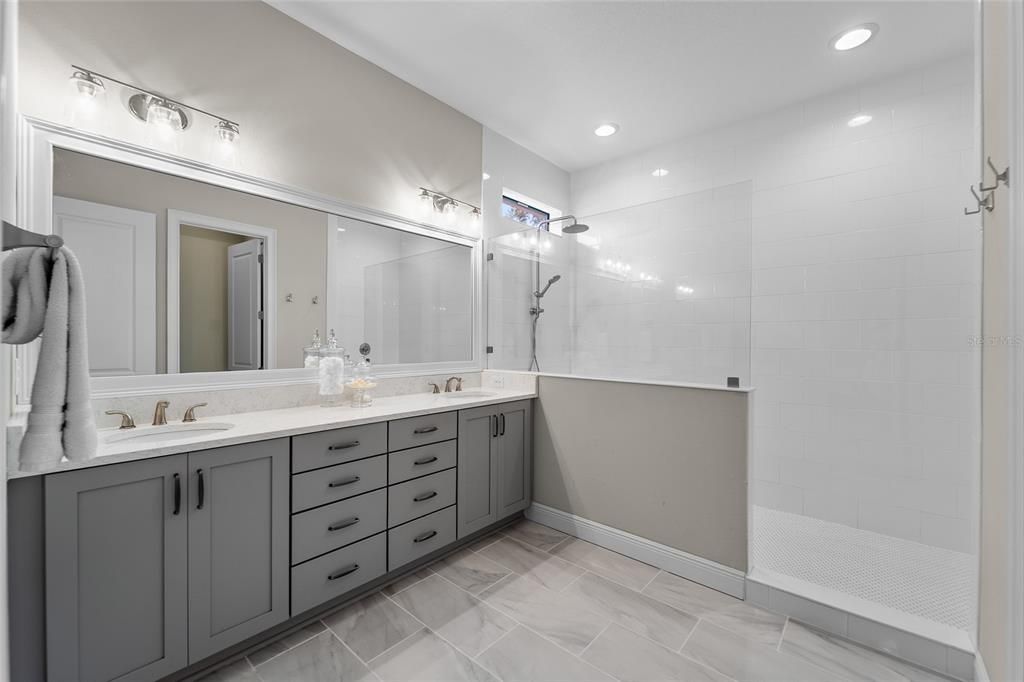 Под контрактом: $1,499,000 (4 спален, 3 ванн, 3188 Квадратных фут)