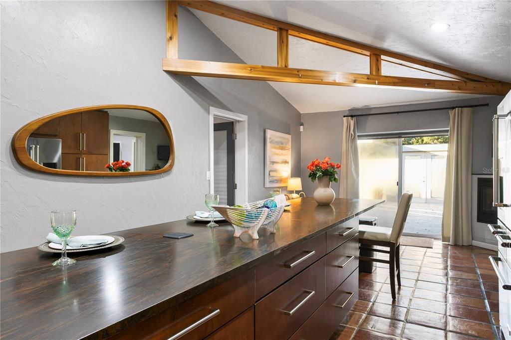 На продажу: $895,000 (3 спален, 2 ванн, 2971 Квадратных фут)