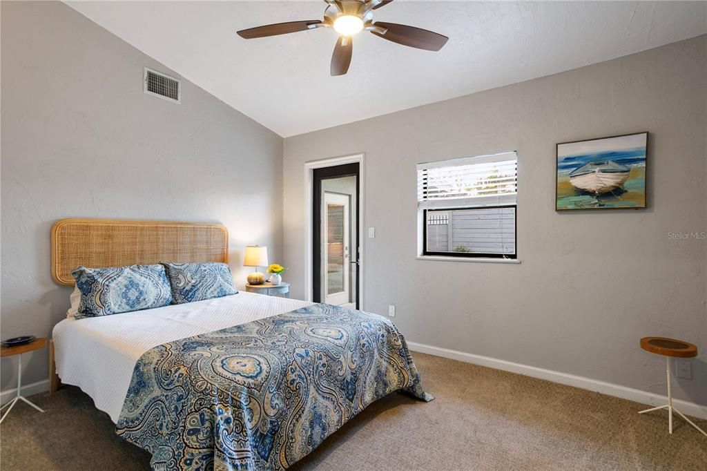 На продажу: $895,000 (3 спален, 2 ванн, 2971 Квадратных фут)