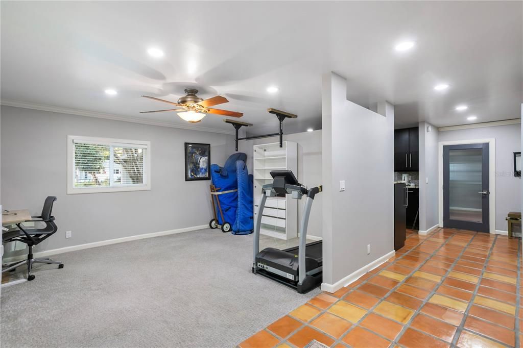 На продажу: $895,000 (3 спален, 2 ванн, 2971 Квадратных фут)