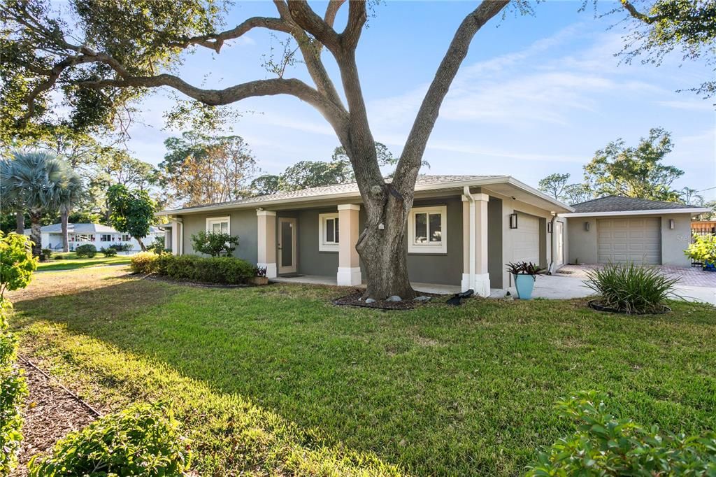 На продажу: $895,000 (3 спален, 2 ванн, 2971 Квадратных фут)