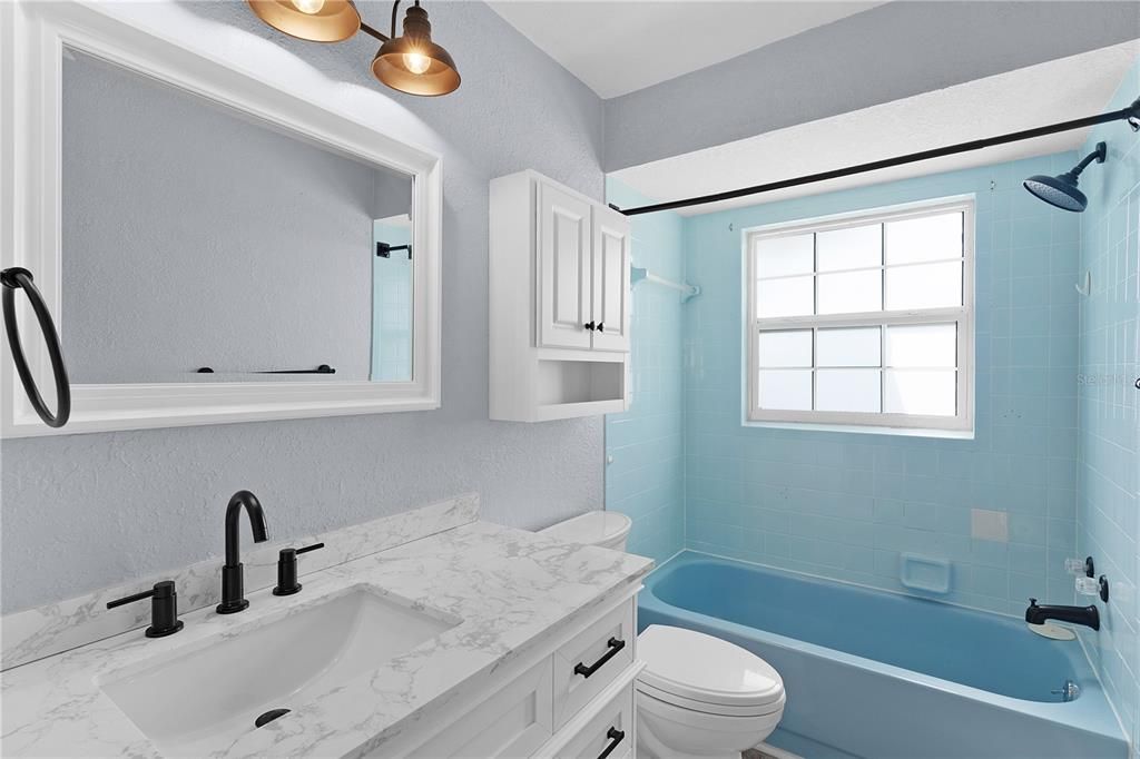 For Sale: $254,900 (2 beds, 2 baths, 1604 Square Feet)