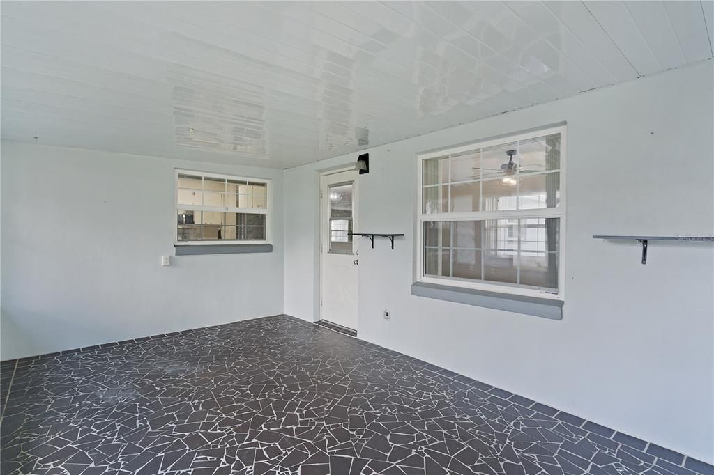 For Sale: $254,900 (2 beds, 2 baths, 1604 Square Feet)