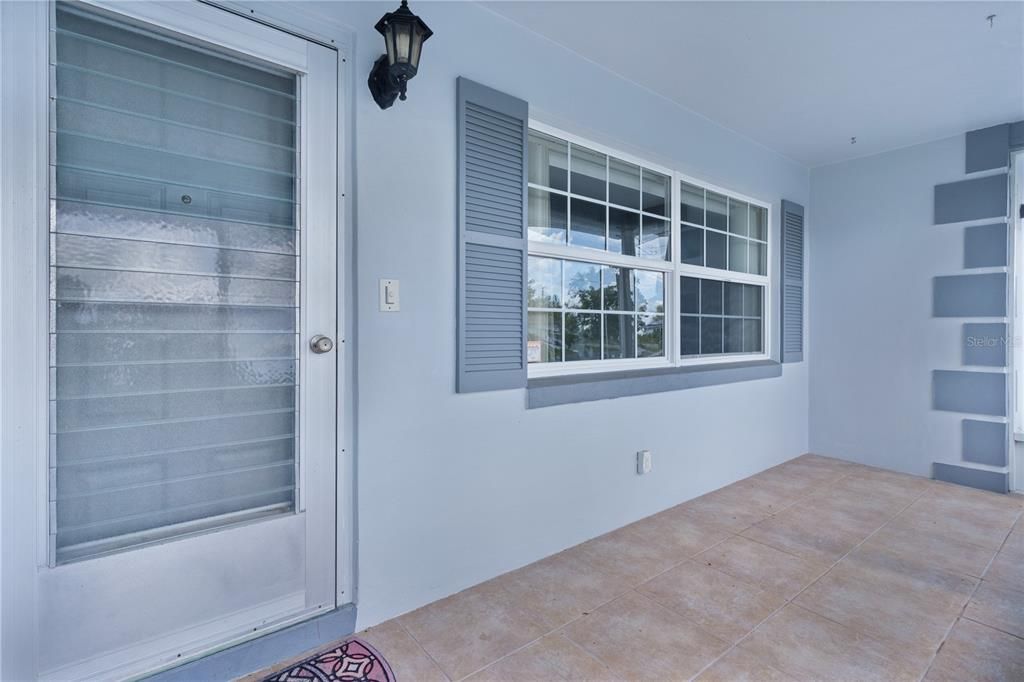 For Sale: $254,900 (2 beds, 2 baths, 1604 Square Feet)