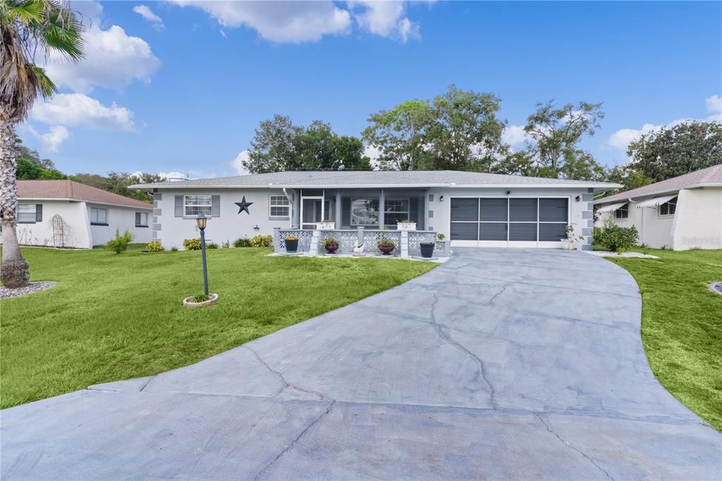 For Sale: $254,900 (2 beds, 2 baths, 1604 Square Feet)