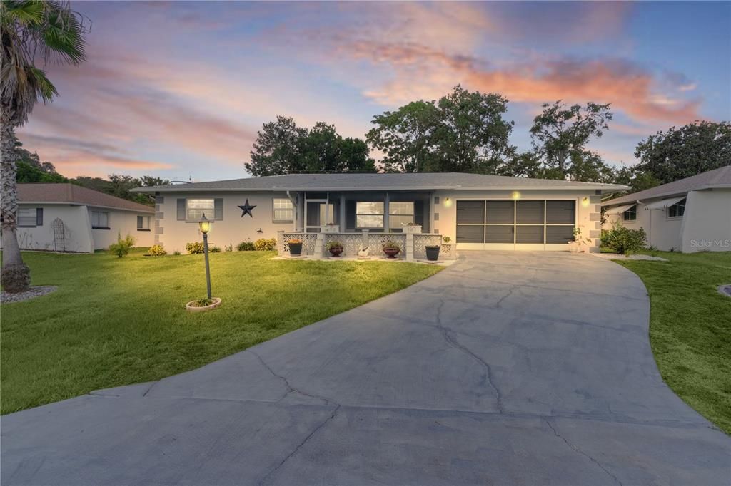 For Sale: $254,900 (2 beds, 2 baths, 1604 Square Feet)