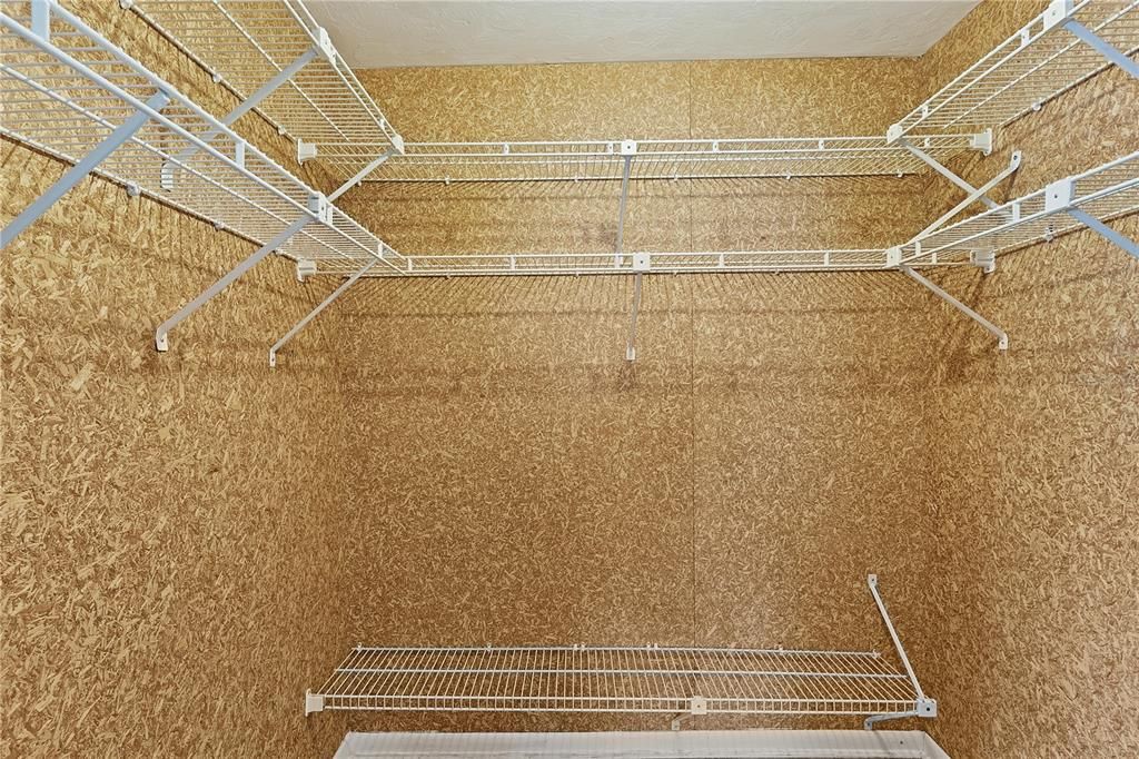 For Sale: $254,900 (2 beds, 2 baths, 1604 Square Feet)