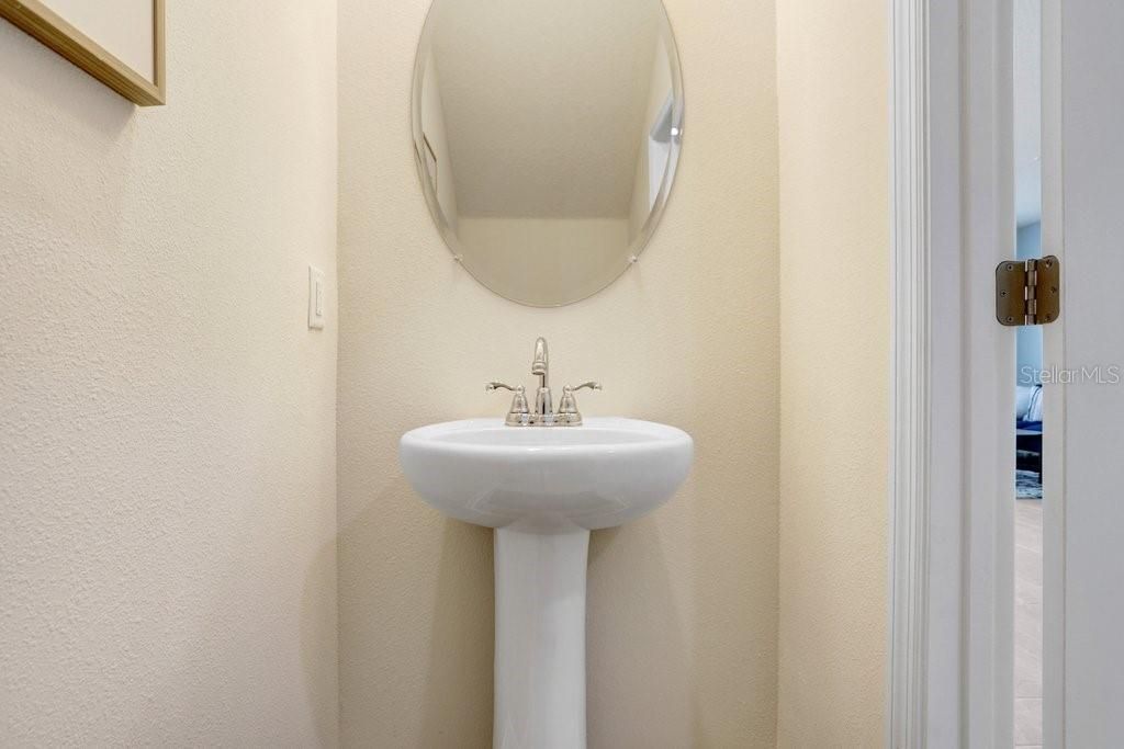 Active With Contract: $316,460 (3 beds, 2 baths, 1675 Square Feet)