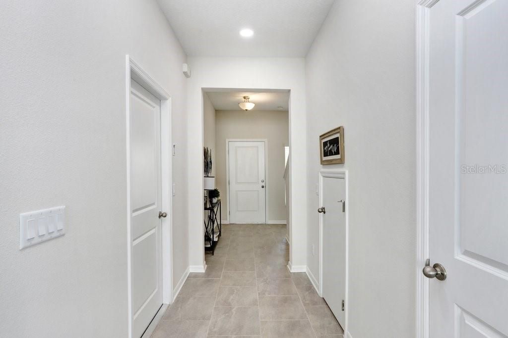 Active With Contract: $316,460 (3 beds, 2 baths, 1675 Square Feet)