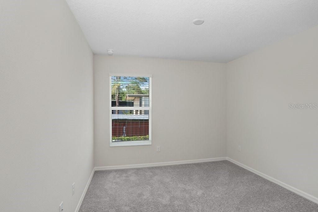 Active With Contract: $316,460 (3 beds, 2 baths, 1675 Square Feet)