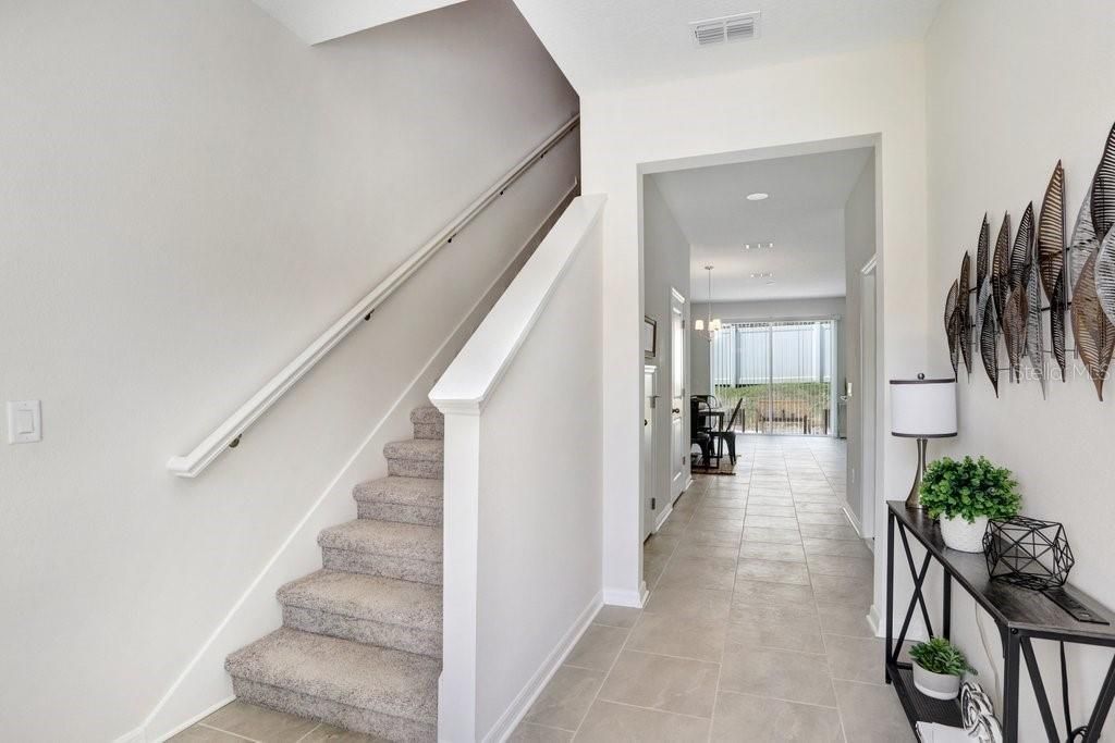 Active With Contract: $316,460 (3 beds, 2 baths, 1675 Square Feet)