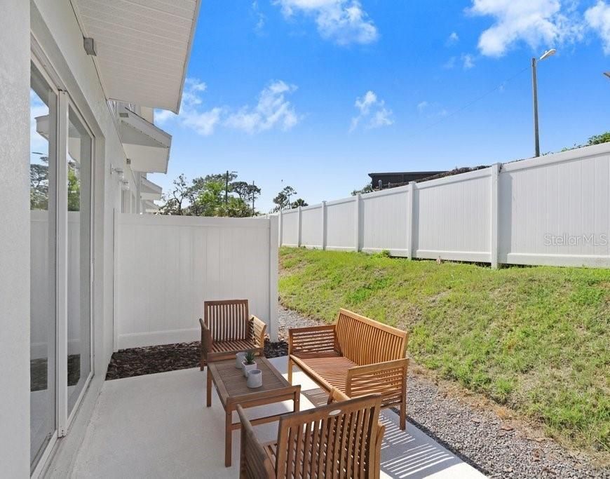 Active With Contract: $316,460 (3 beds, 2 baths, 1675 Square Feet)