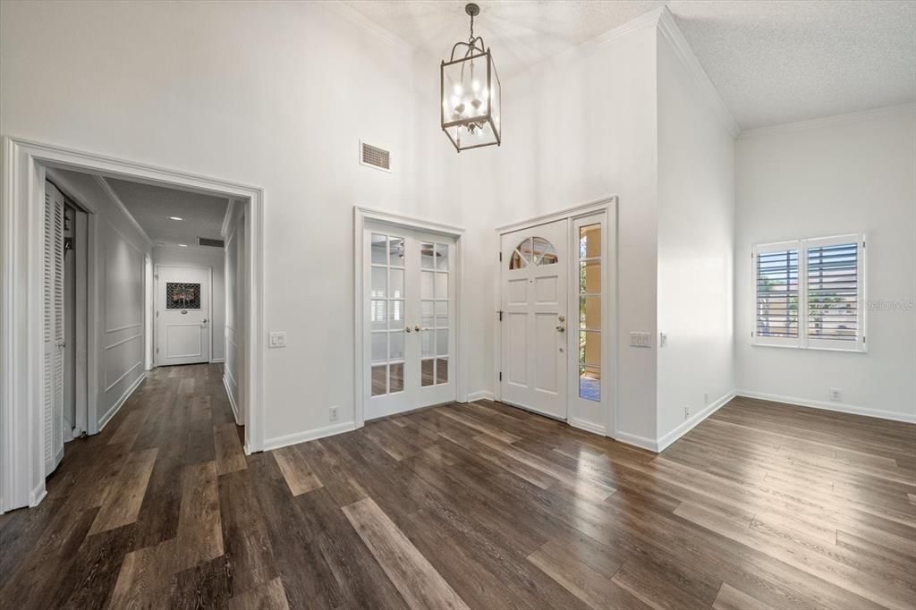 En Venta: $599,000 (3 camas, 2 baños, 2013 Pies cuadrados)