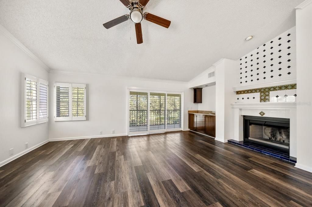 En Venta: $599,000 (3 camas, 2 baños, 2013 Pies cuadrados)