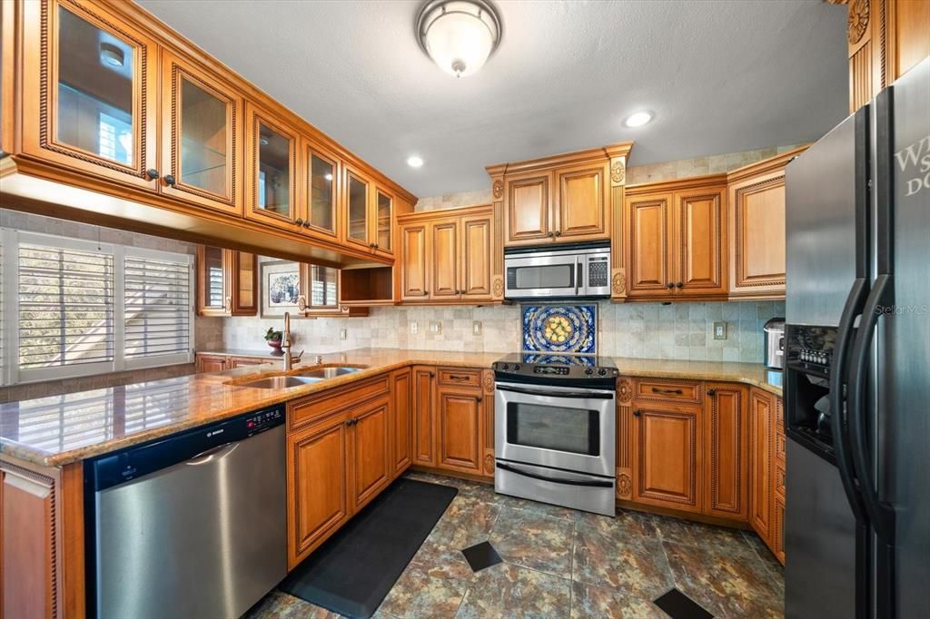 En Venta: $599,000 (3 camas, 2 baños, 2013 Pies cuadrados)