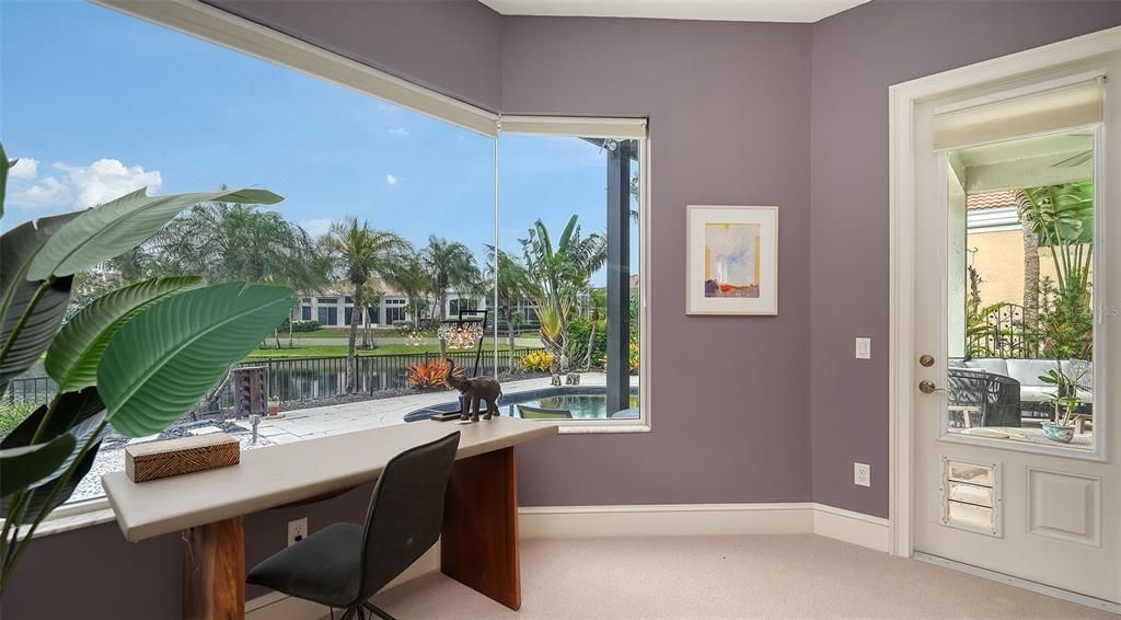 Под контрактом: $1,900,000 (3 спален, 2 ванн, 2232 Квадратных фут)