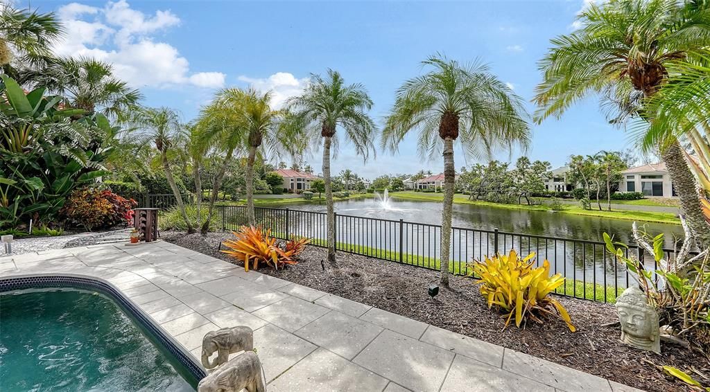 Под контрактом: $1,900,000 (3 спален, 2 ванн, 2232 Квадратных фут)