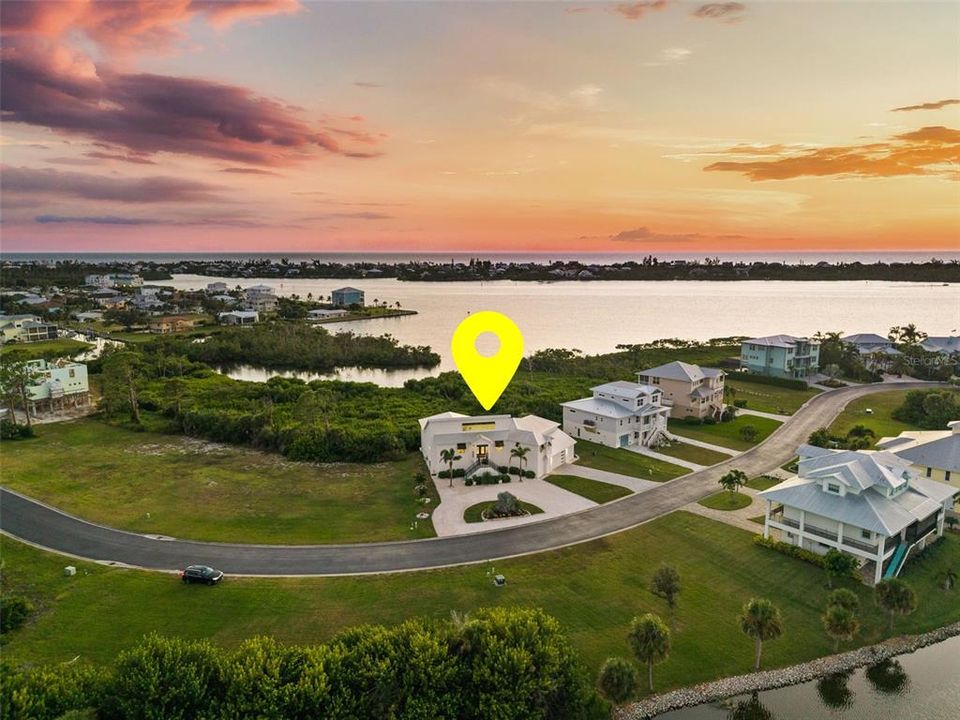 待售: $1,585,000 (3 贝兹, 3 浴室, 2426 平方英尺)