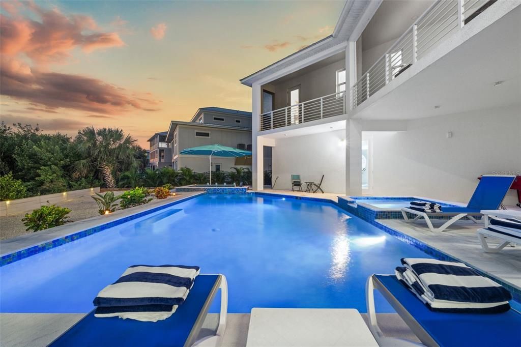 待售: $1,585,000 (3 贝兹, 3 浴室, 2426 平方英尺)