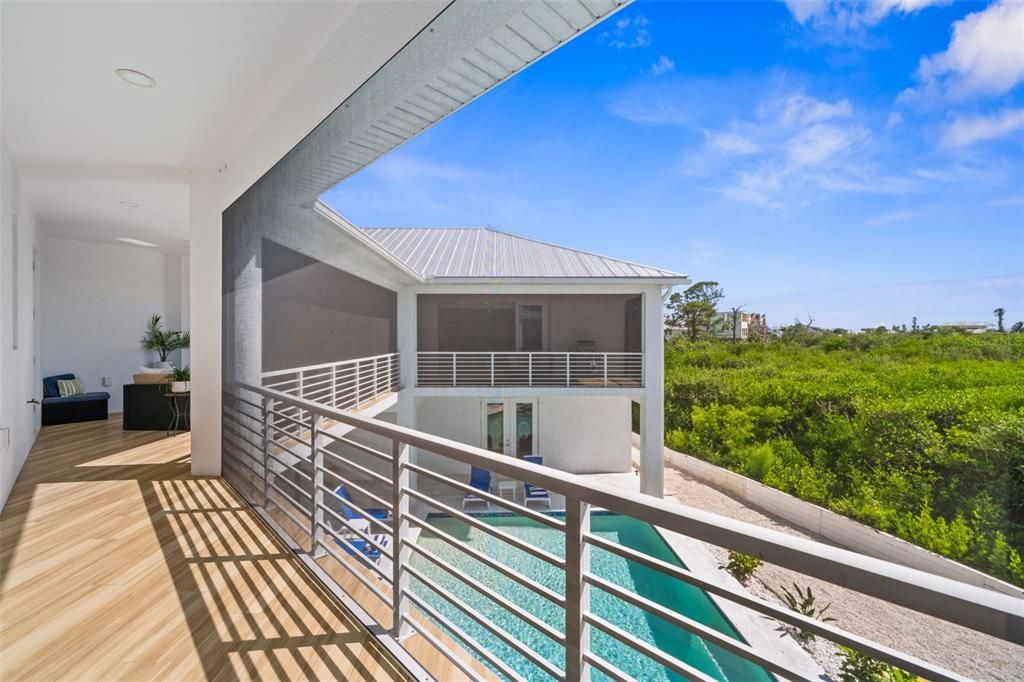 待售: $1,585,000 (3 贝兹, 3 浴室, 2426 平方英尺)