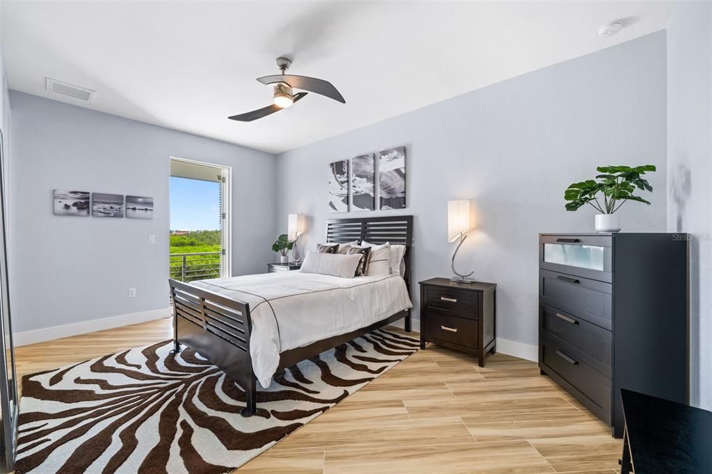 待售: $1,585,000 (3 贝兹, 3 浴室, 2426 平方英尺)