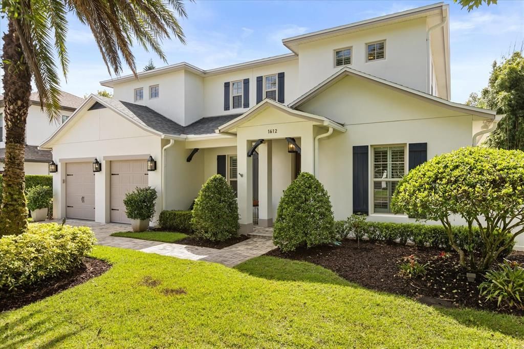 Под контрактом: $1,995,000 (4 спален, 3 ванн, 3153 Квадратных фут)