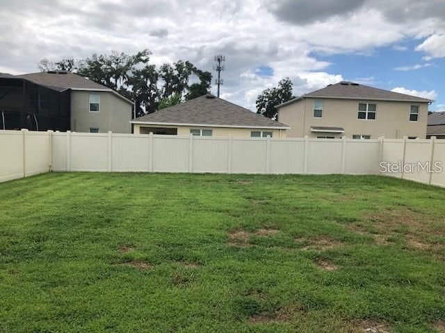 Active With Contract: $379,500 (4 beds, 2 baths, 2432 Square Feet)