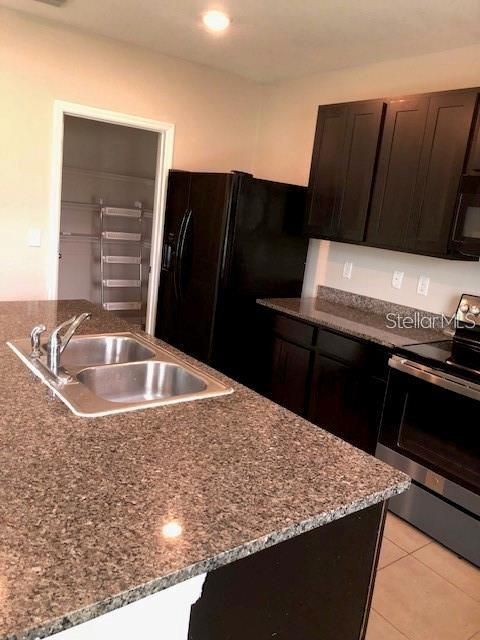 Active With Contract: $379,500 (4 beds, 2 baths, 2432 Square Feet)