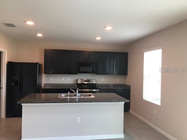 Active With Contract: $379,500 (4 beds, 2 baths, 2432 Square Feet)