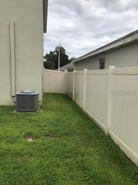 Active With Contract: $379,500 (4 beds, 2 baths, 2432 Square Feet)