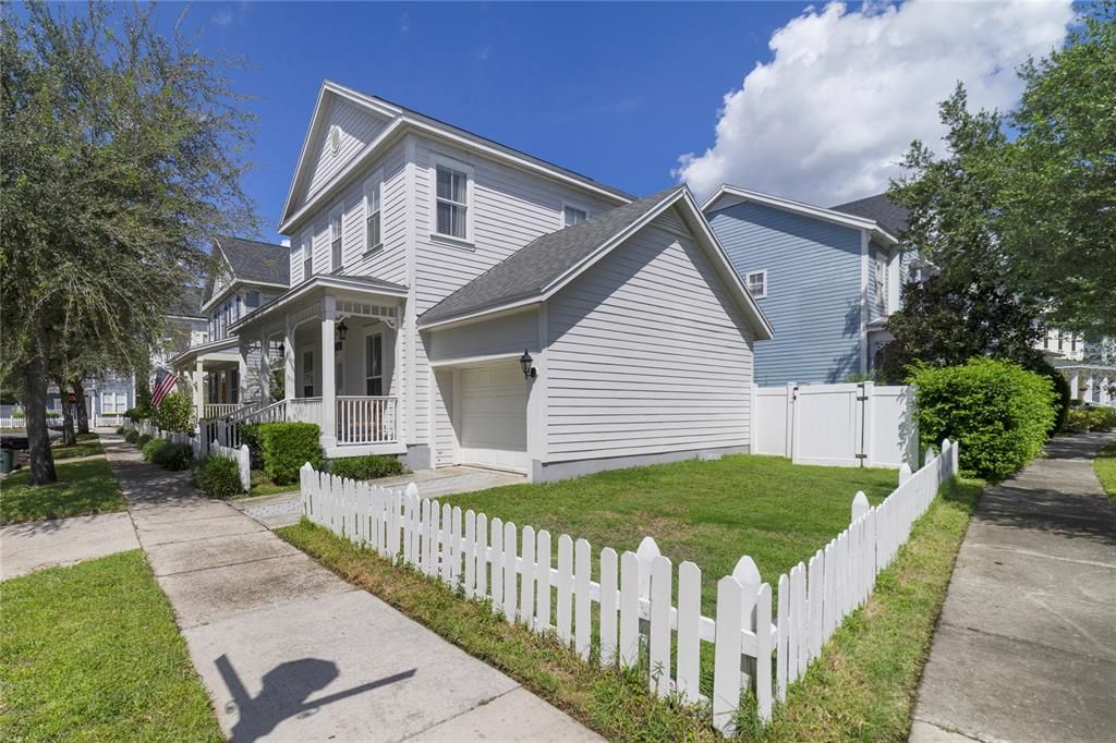 For Sale: $619,000 (3 beds, 2 baths, 1934 Square Feet)