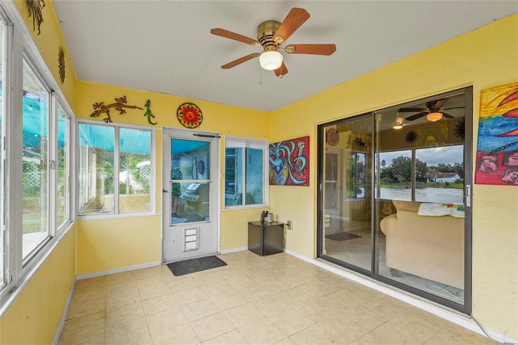 Activo con contrato: $335,000 (3 camas, 2 baños, 1452 Pies cuadrados)