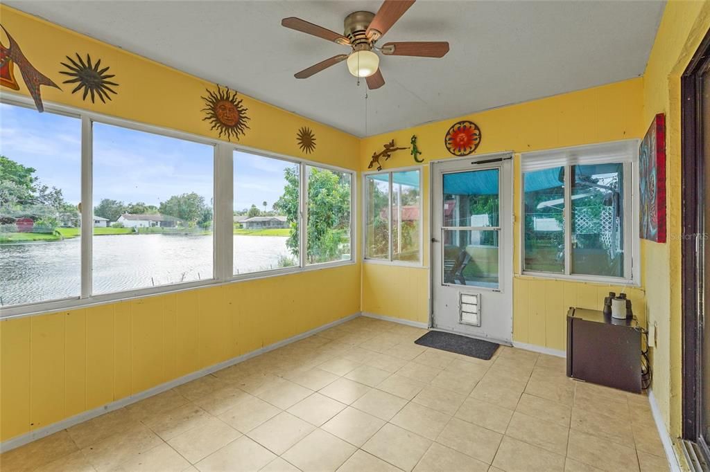 Activo con contrato: $335,000 (3 camas, 2 baños, 1452 Pies cuadrados)