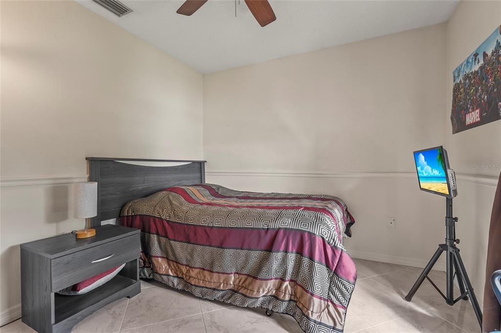 Activo con contrato: $335,000 (3 camas, 2 baños, 1452 Pies cuadrados)