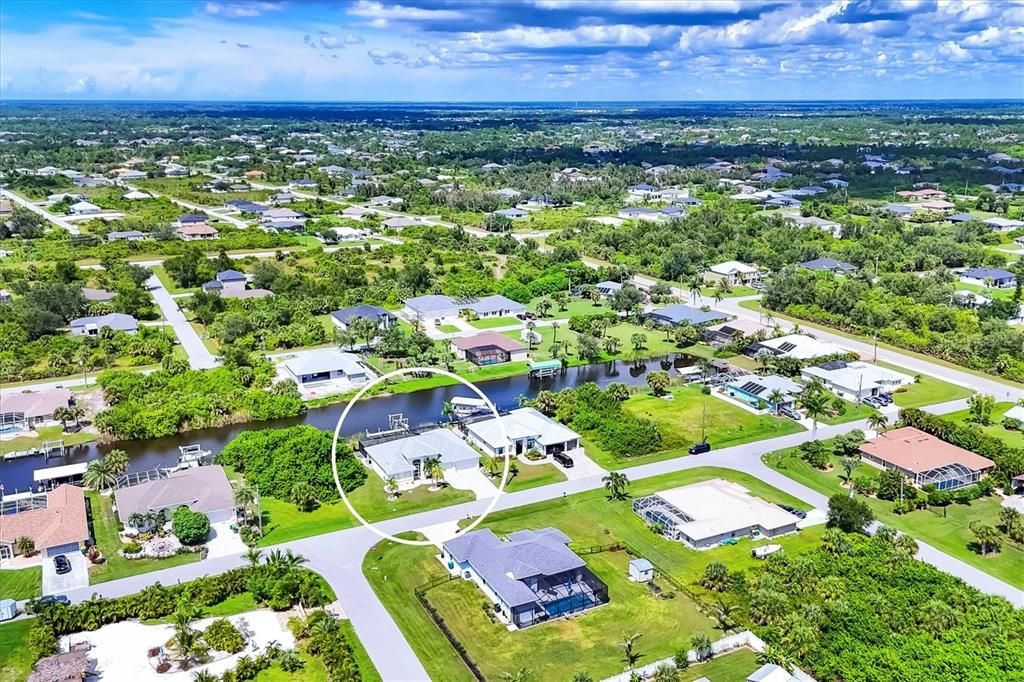 Activo con contrato: $649,000 (4 camas, 2 baños, 2170 Pies cuadrados)