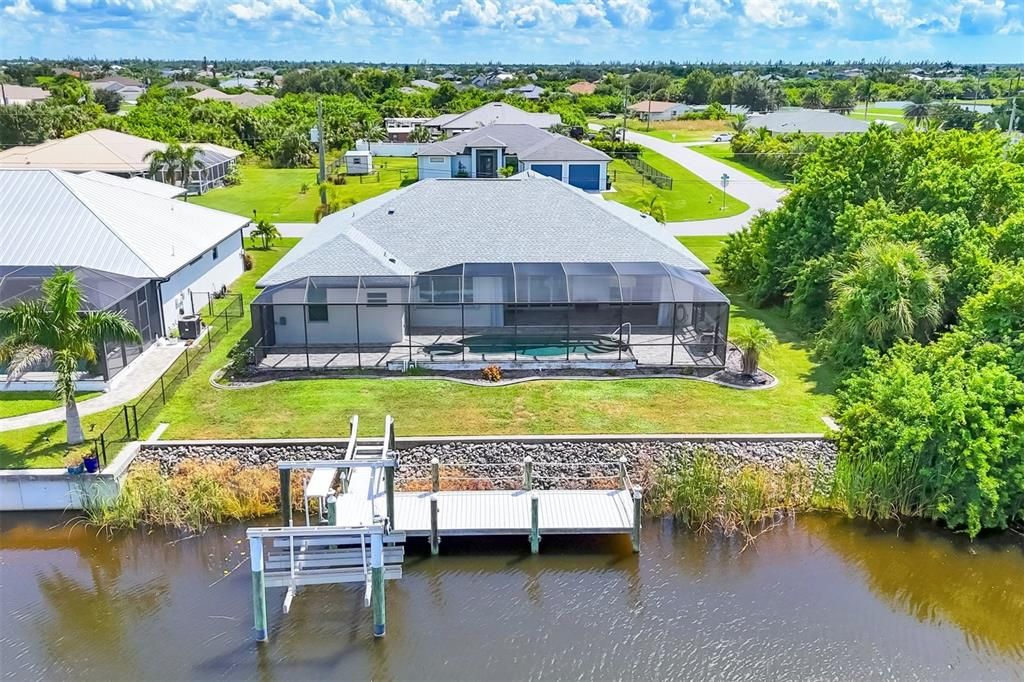 Activo con contrato: $649,000 (4 camas, 2 baños, 2170 Pies cuadrados)