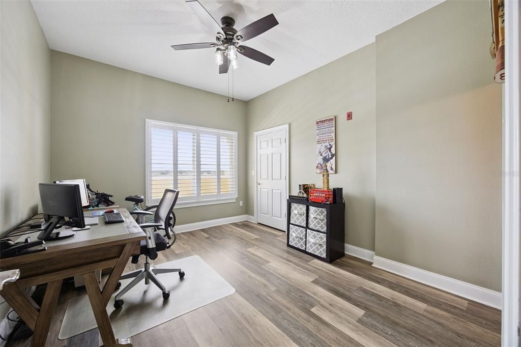 Под контрактом: $689,949 (4 спален, 4 ванн, 3269 Квадратных фут)