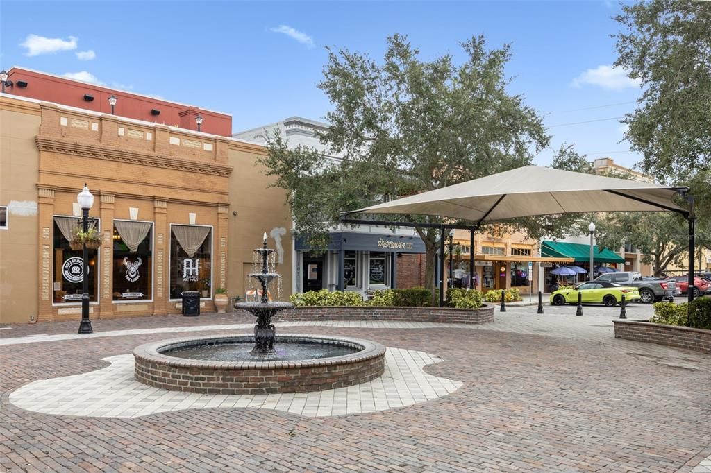 Под контрактом: $689,949 (4 спален, 4 ванн, 3269 Квадратных фут)