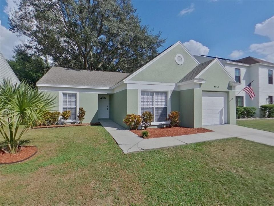 合同活跃: $1,829 (3 贝兹, 2 浴室, 1268 平方英尺)