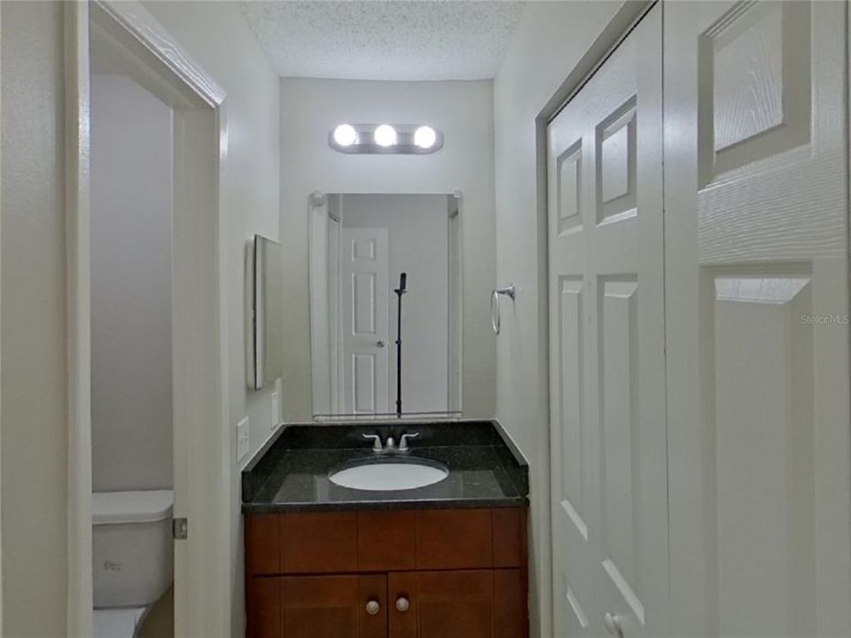 合同活跃: $1,829 (3 贝兹, 2 浴室, 1268 平方英尺)