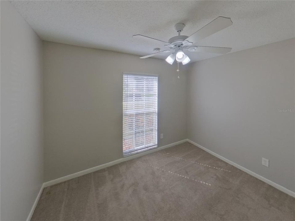 合同活跃: $1,829 (3 贝兹, 2 浴室, 1268 平方英尺)