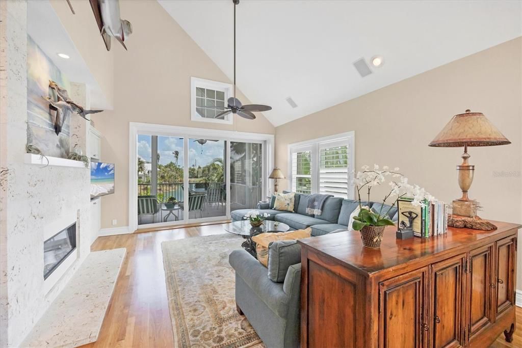 待售: $4,895,000 (3 贝兹, 3 浴室, 3210 平方英尺)