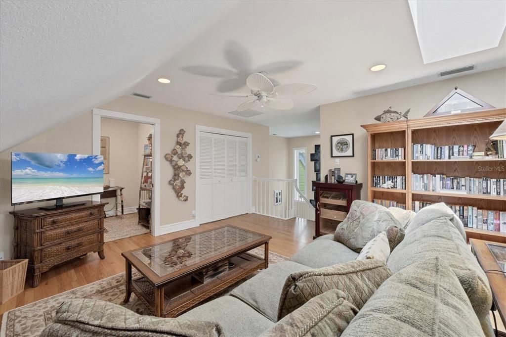 待售: $4,895,000 (3 贝兹, 3 浴室, 3210 平方英尺)