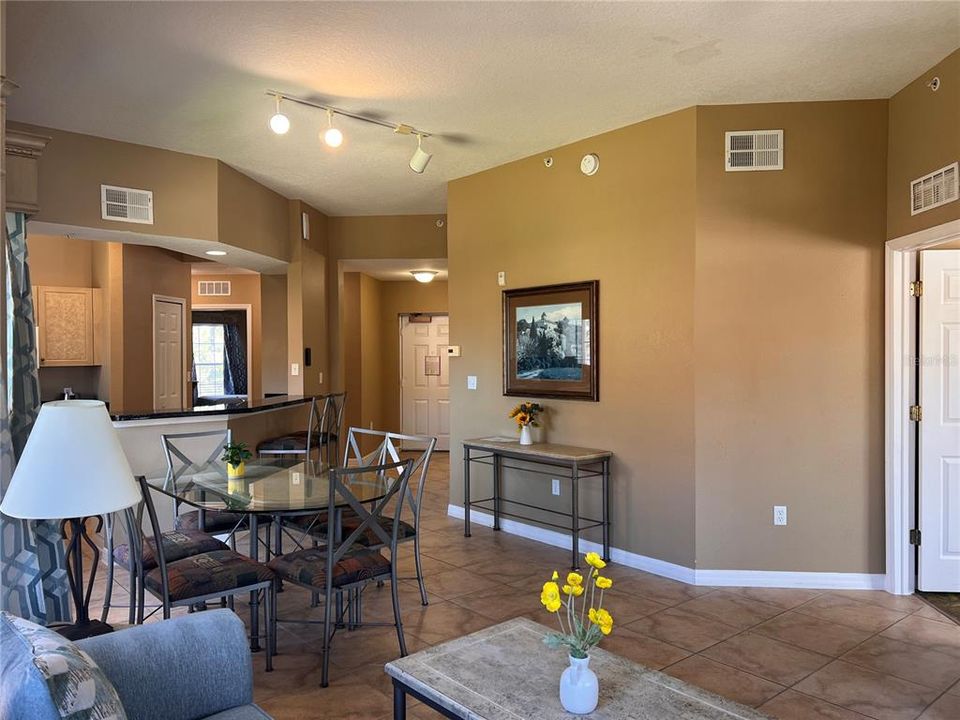 待售: $269,900 (3 贝兹, 2 浴室, 1437 平方英尺)