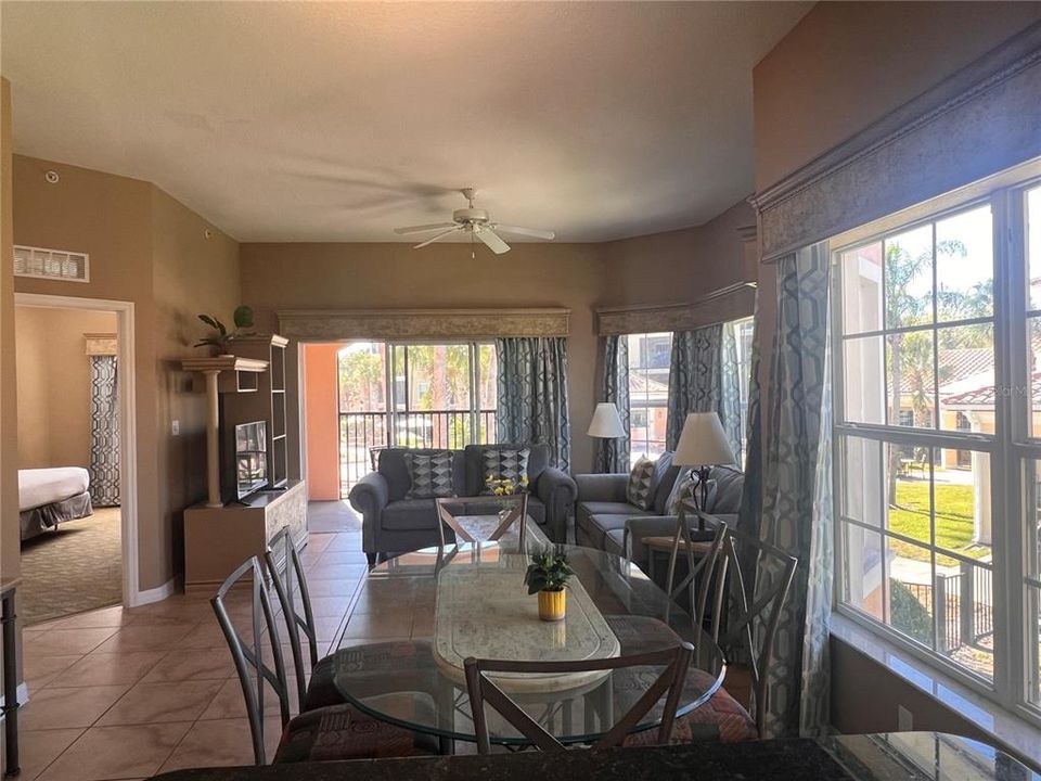 待售: $269,900 (3 贝兹, 2 浴室, 1437 平方英尺)