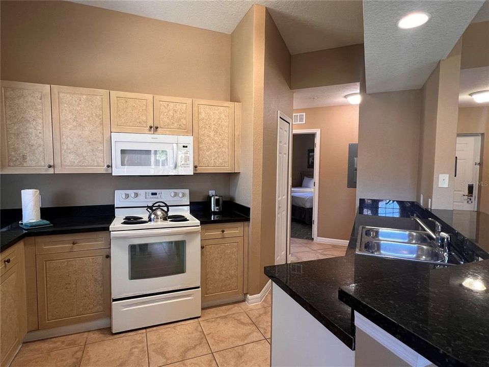 待售: $269,900 (3 贝兹, 2 浴室, 1437 平方英尺)